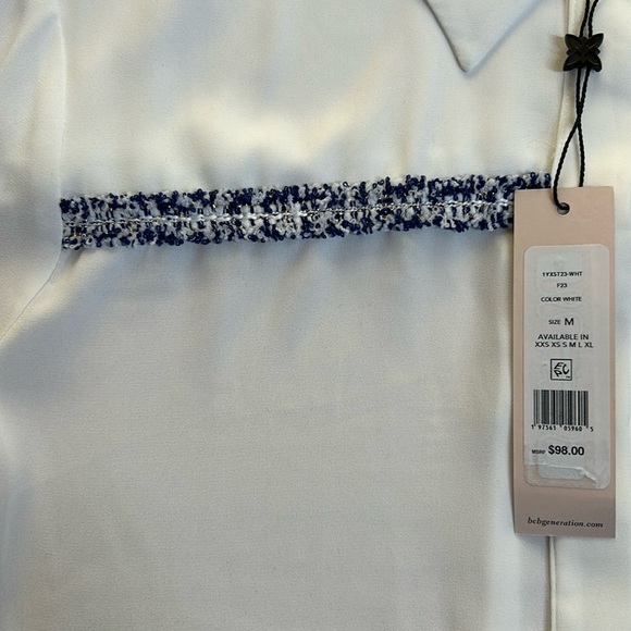 NWT BCBGeneration White Blue Button Down Blouse | Size Medium - Picture 2 of 7